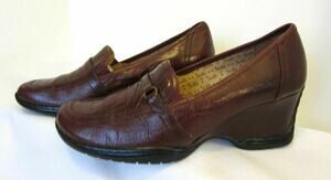 Sofft Burgundy Leather W Croc Embossing Comfort Platform Wedge Penny Loafers 7M